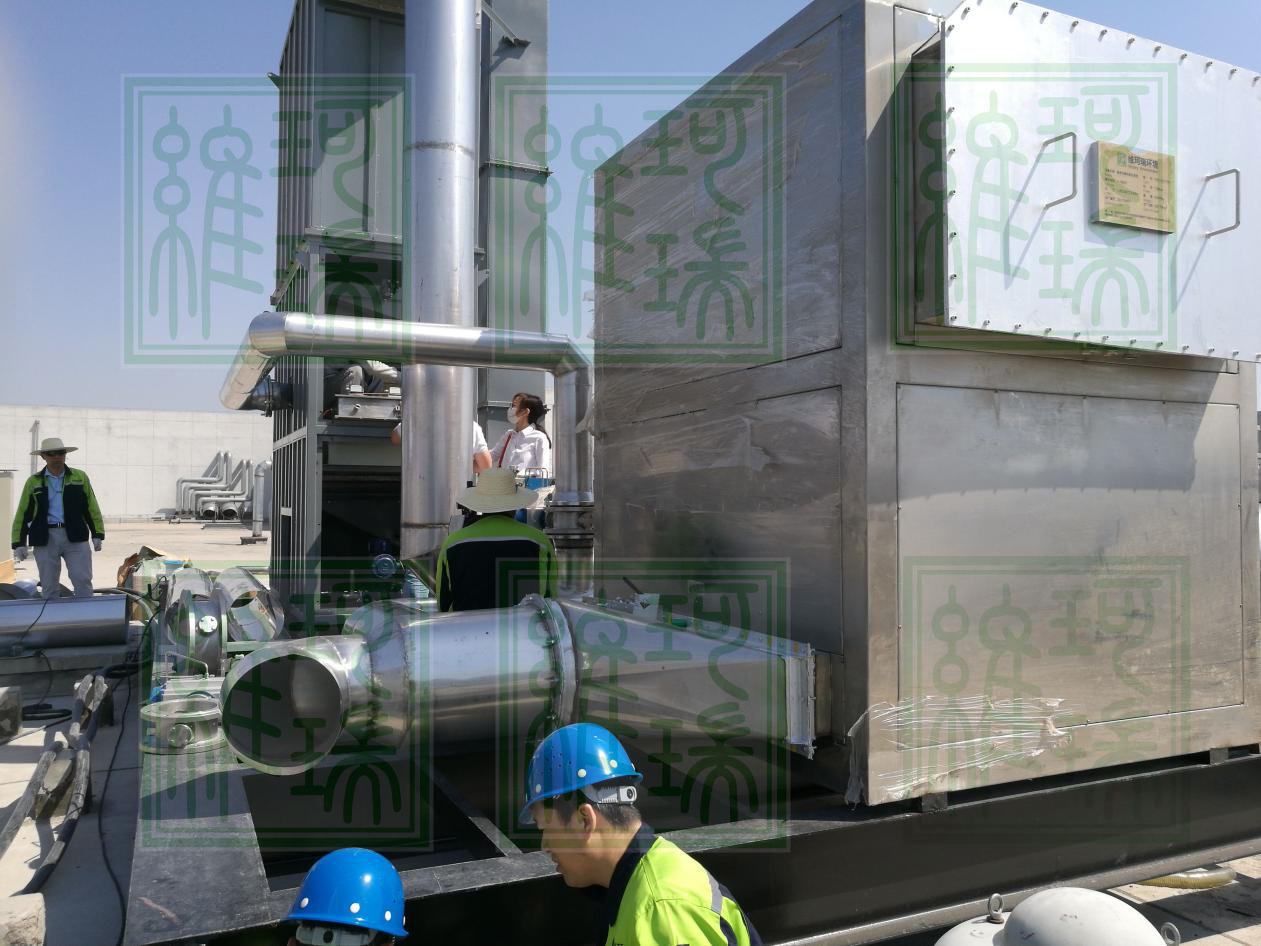“烈日當空,干活依然不放松”——記維珂瑞北京藥廠安裝現(xiàn)場 “烈日當空,干活依然不放松”——記維珂瑞北京藥廠安裝現(xiàn)場